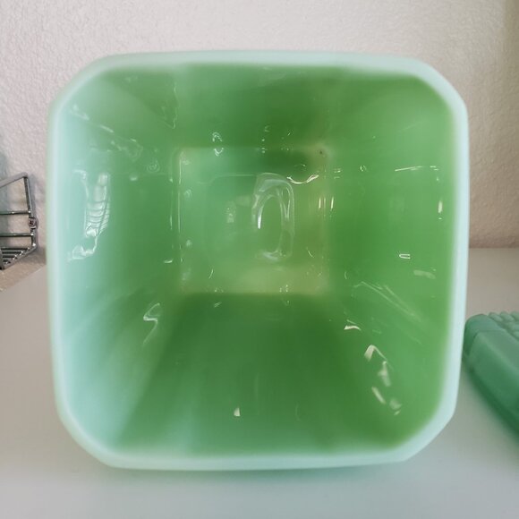 Vintage Fantasy Jadeite Green Canister With Lid 7” Cottage Core Grandma Core - Picture 5 of 8